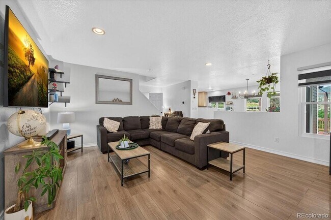 Foto del edificio - 9727 Marmot Ridge Cir