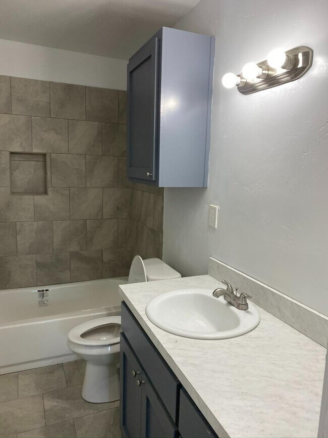 Foto del edificio - 3506 E Baylor St