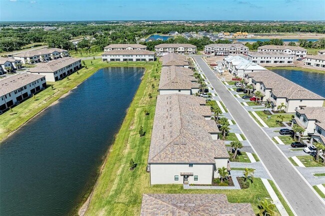 Building Photo - 15164 Sunny Day Dr