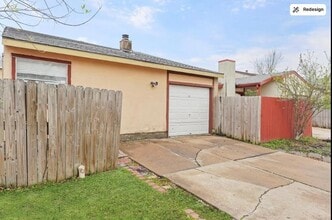 Building Photo - 12329 Ridgeside Dr