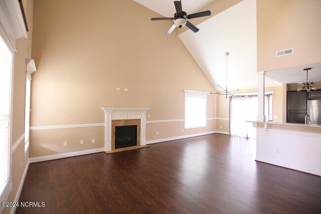 Building Photo - 2301 Great Laurel Ct