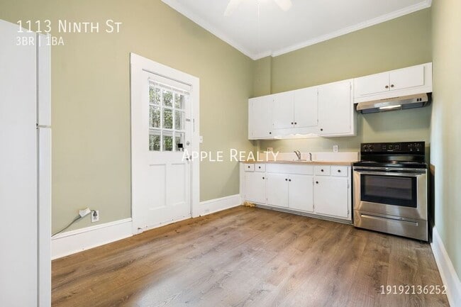 Building Photo - 1113 Ninth St-