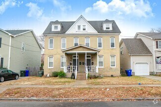 Building Photo - 422-424 W 30th St