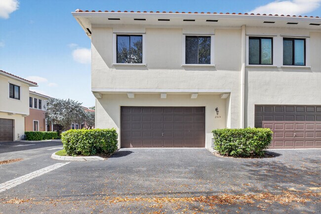 Foto del edificio - 2515 Venetian Ct