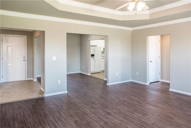 Building Photo - 6604 SW Springwood St