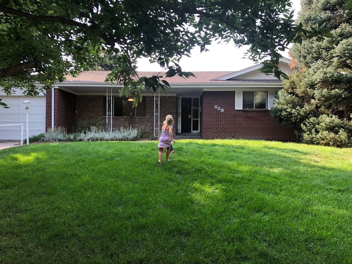 Foto principal - Spacious 5BR House in Denver