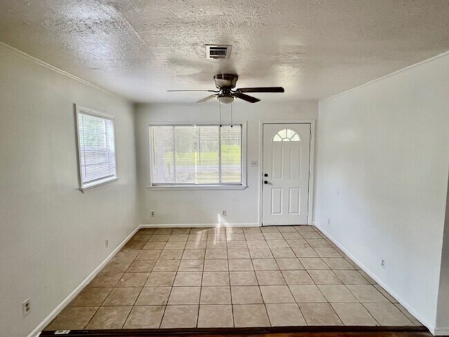 Foto del edificio - Moss Point 3 Bedroom