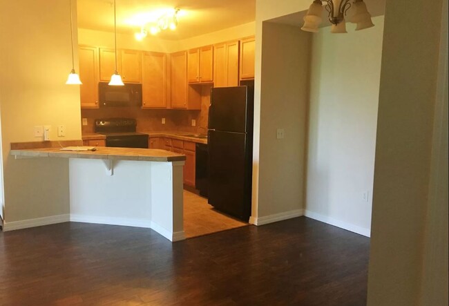 Foto del edificio - 2450 Windrow Dr