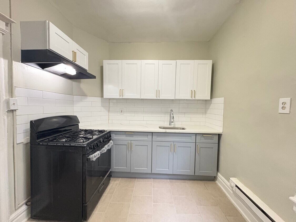 191 Elmwood Ave 1 - 188 Elmwood Ave