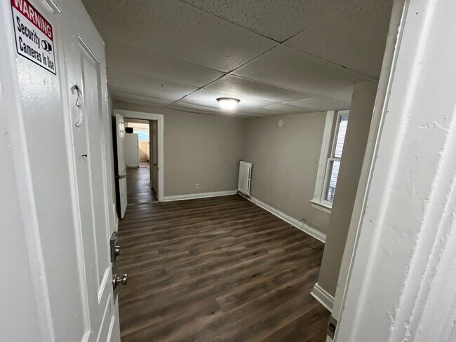 Building Photo - 515 W Princess St