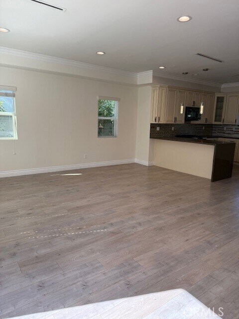 Foto del edificio - 17647 Hamlin St