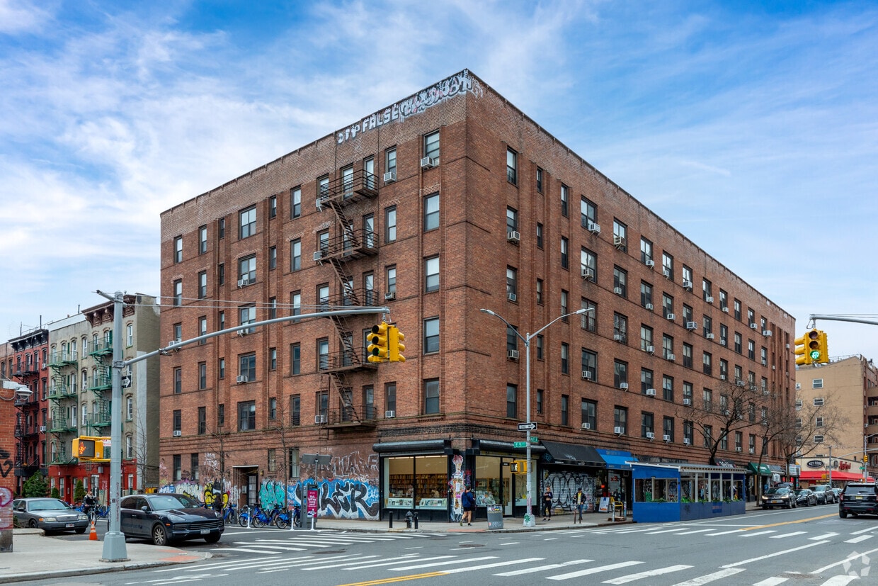 Primary Photo - 72 Avenue A
