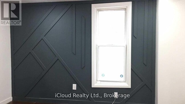 Building Photo - 254 Tuscarora St