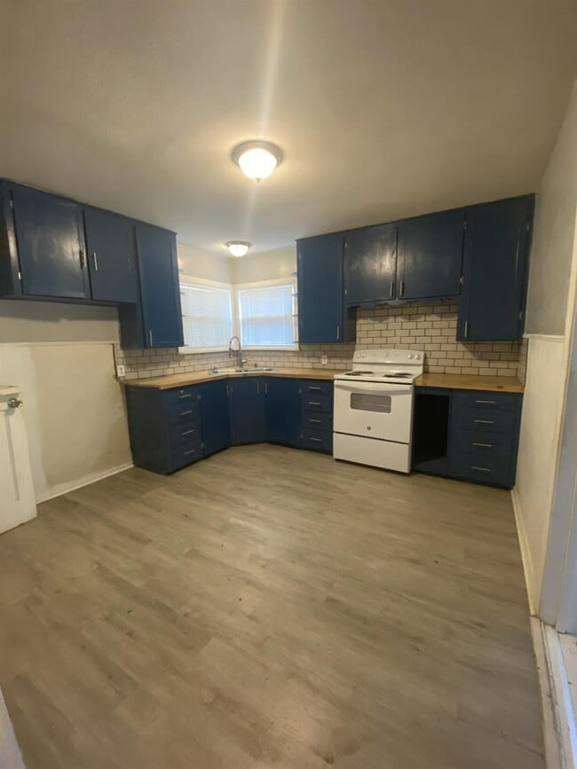 Building Photo - 3605 26th St