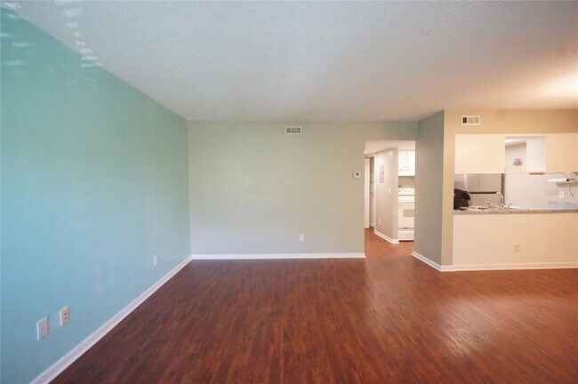 Foto del edificio - 4810 S Dauphin Ave