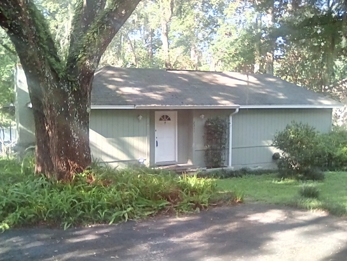 2311 Old St Augustine Rd, Tallahassee, FL 32301 Condo for Rent in