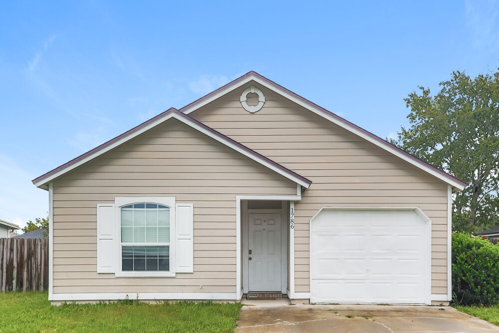 Primary Photo - 1786 Sheraton Lakes Cir
