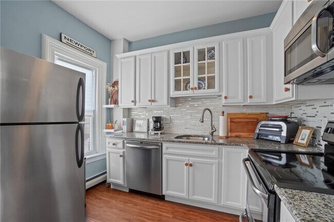 Building Photo - 12 Catherine St