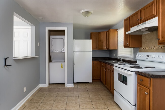 Foto del edificio - King George Townhomes