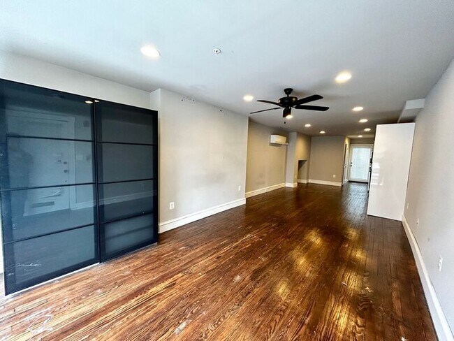 Building Photo - 808 N Calvert St