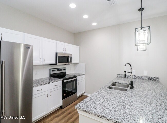 Foto del edificio - 511 Olive Branch Way