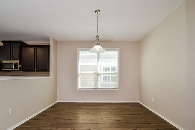 Building Photo - 9137 Benevolent Ct