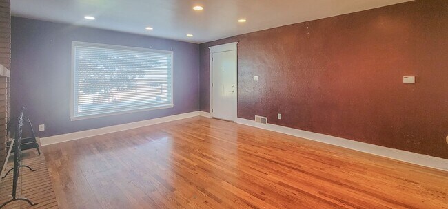 Building Photo - 2551 S Orchard Drive (Simons)