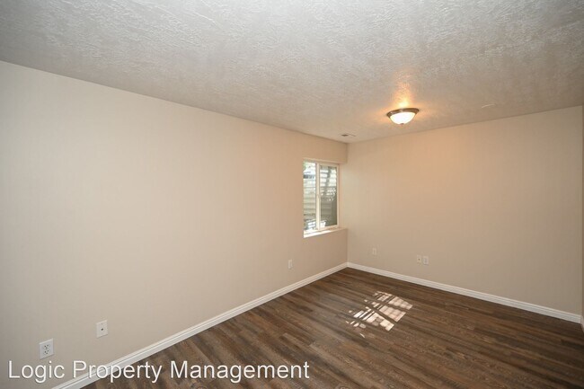 Building Photo - 4616 Zenia Meadows Ct