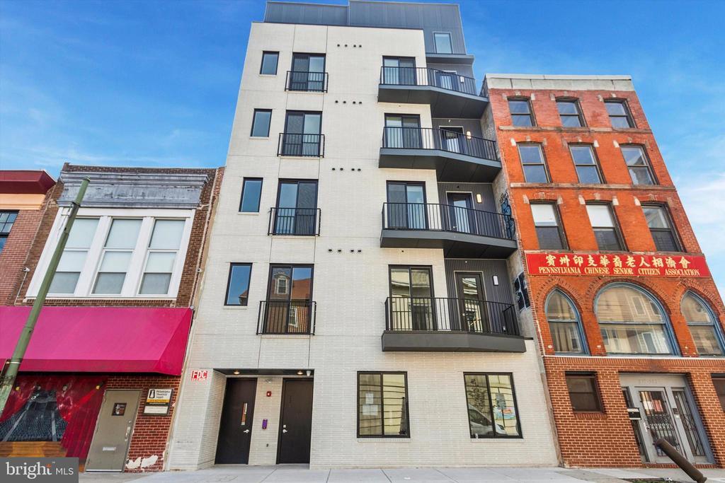 Primary Photo - 225-27 N 12th St