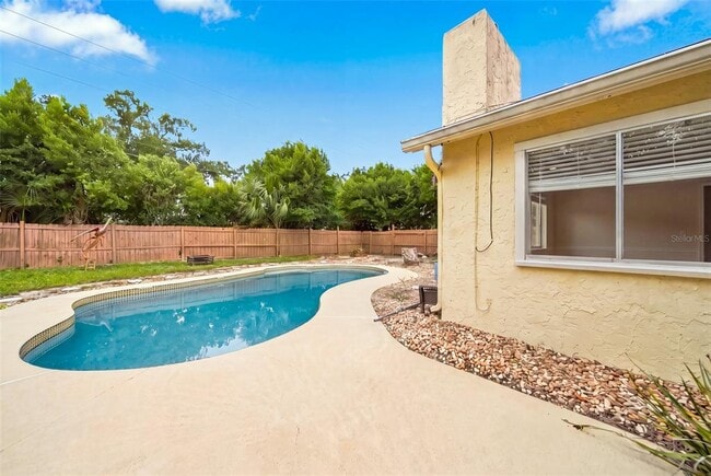 Building Photo - 8334 Crosswicks Dr