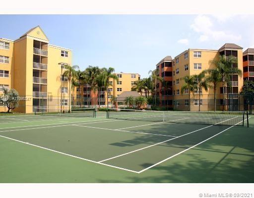 Building Photo - 8363 Lake Dr