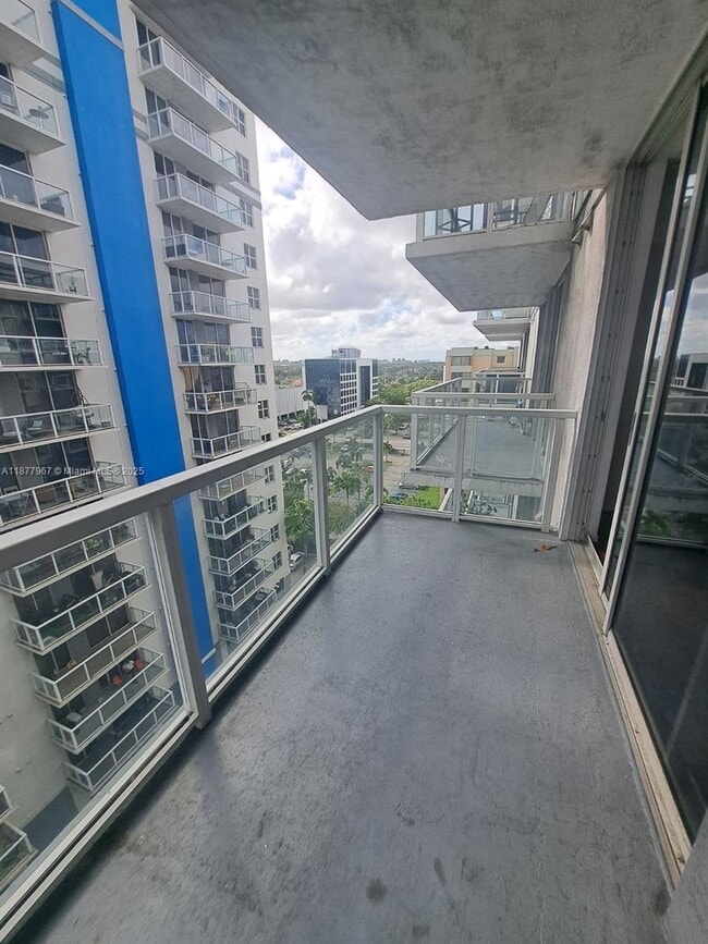 Foto del edificio - 5091 NW 7th St