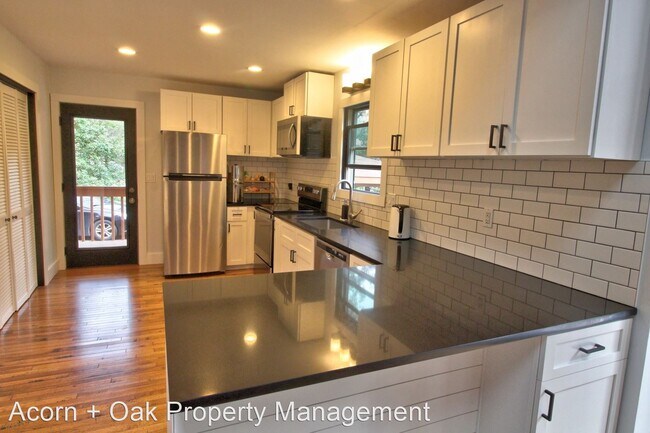 Building Photo - 3 br, 2 bath House - 1016 Wedgewood Ln.