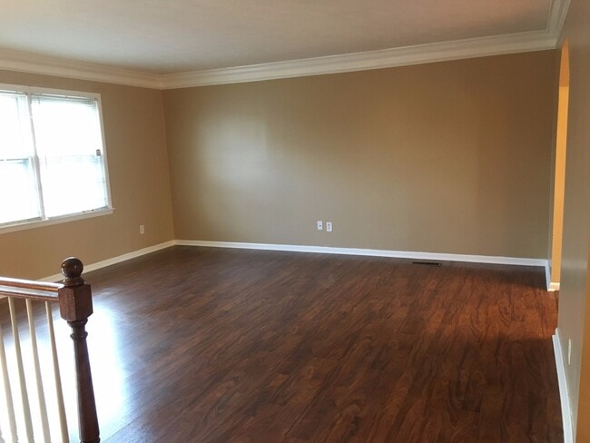 Building Photo - 4127 Southbury Ln