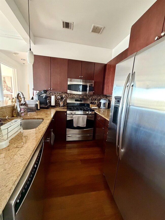 Foto del edificio - 34-40-40 48th St