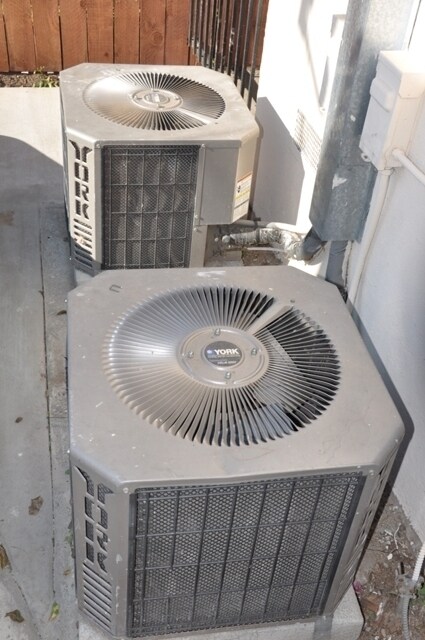 Foto del edificio - 842 N Summit Ave