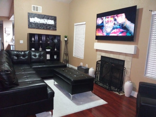 Foto del edificio - 6892 Cal Valley Way