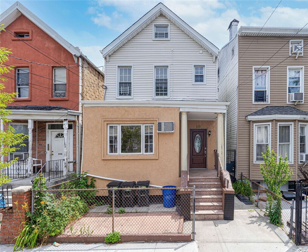 Primary Photo - 115 Essex St