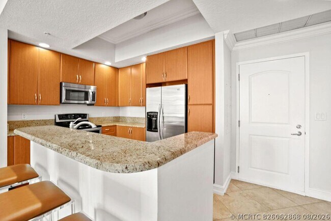 Foto del edificio - 701 S Olive Ave