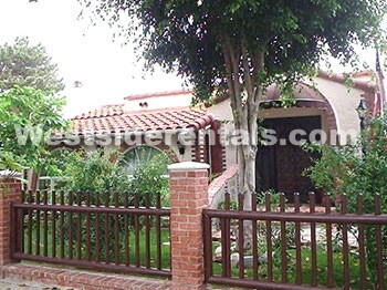 Primary Photo - 14417 Greenleaf St