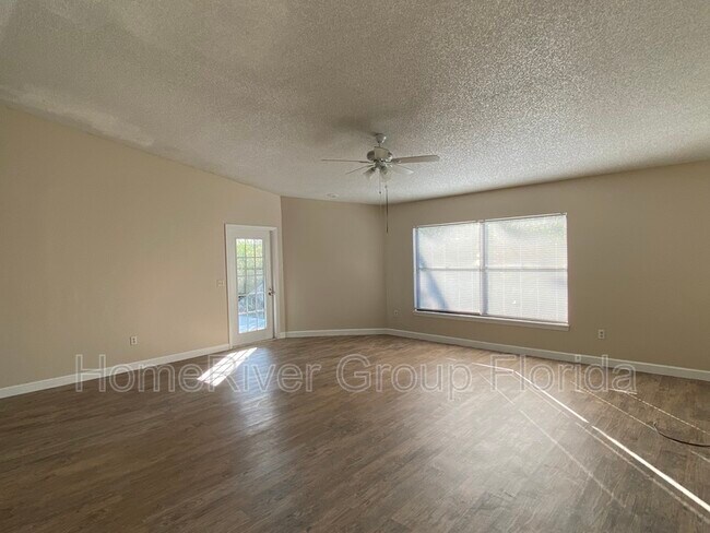 Foto del edificio - 2924 W Huron Dr