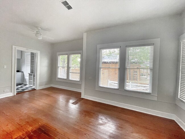 Building Photo - Charming 2 Bedroom, 2 Bath Home on Corner ...