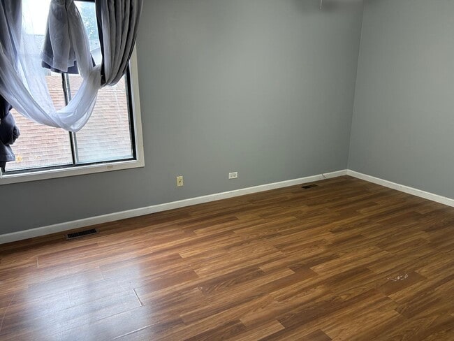Building Photo - 5615 Santa Barbara Dr