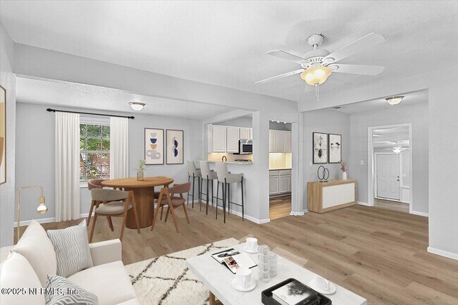 Foto del edificio - 5637 Bishop Ln