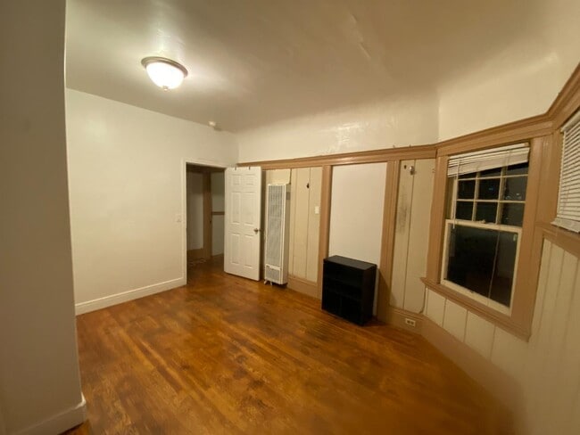 Photo - 2438 Haste St Apartment