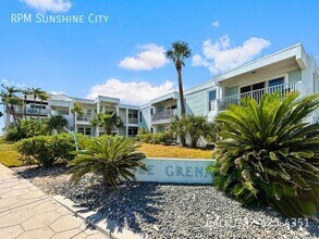 Building Photo - 1106 Pass a Grille Way