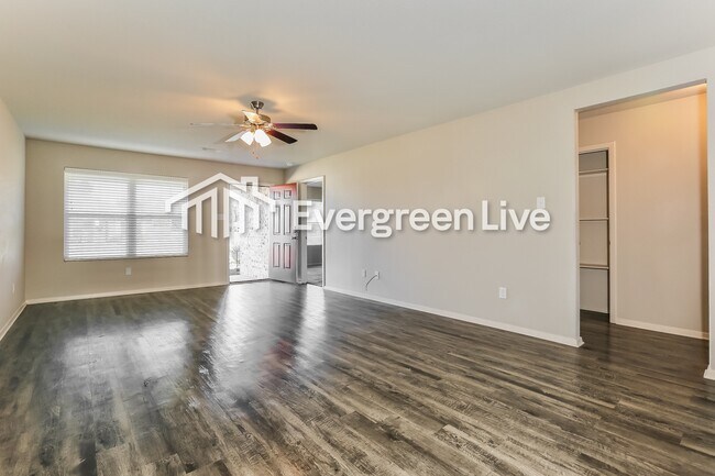 Building Photo - 101 Westwood Dr