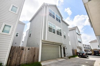 Building Photo - 703 Link Rd