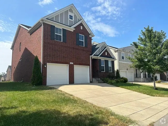Building Photo - 1629 Southhampton Way