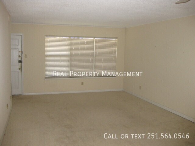 Foto del edificio - 4009 Old Shell Rd